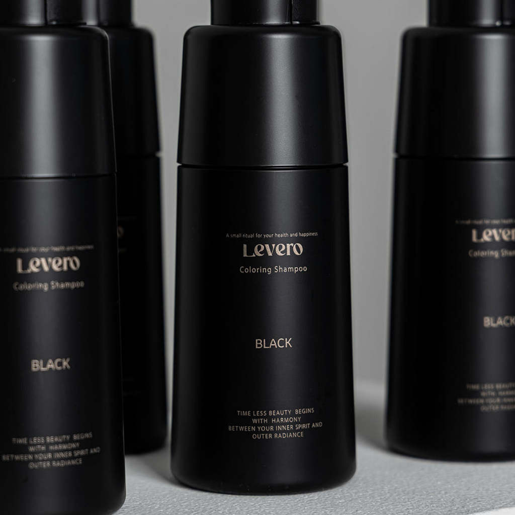 Levero Black close-up