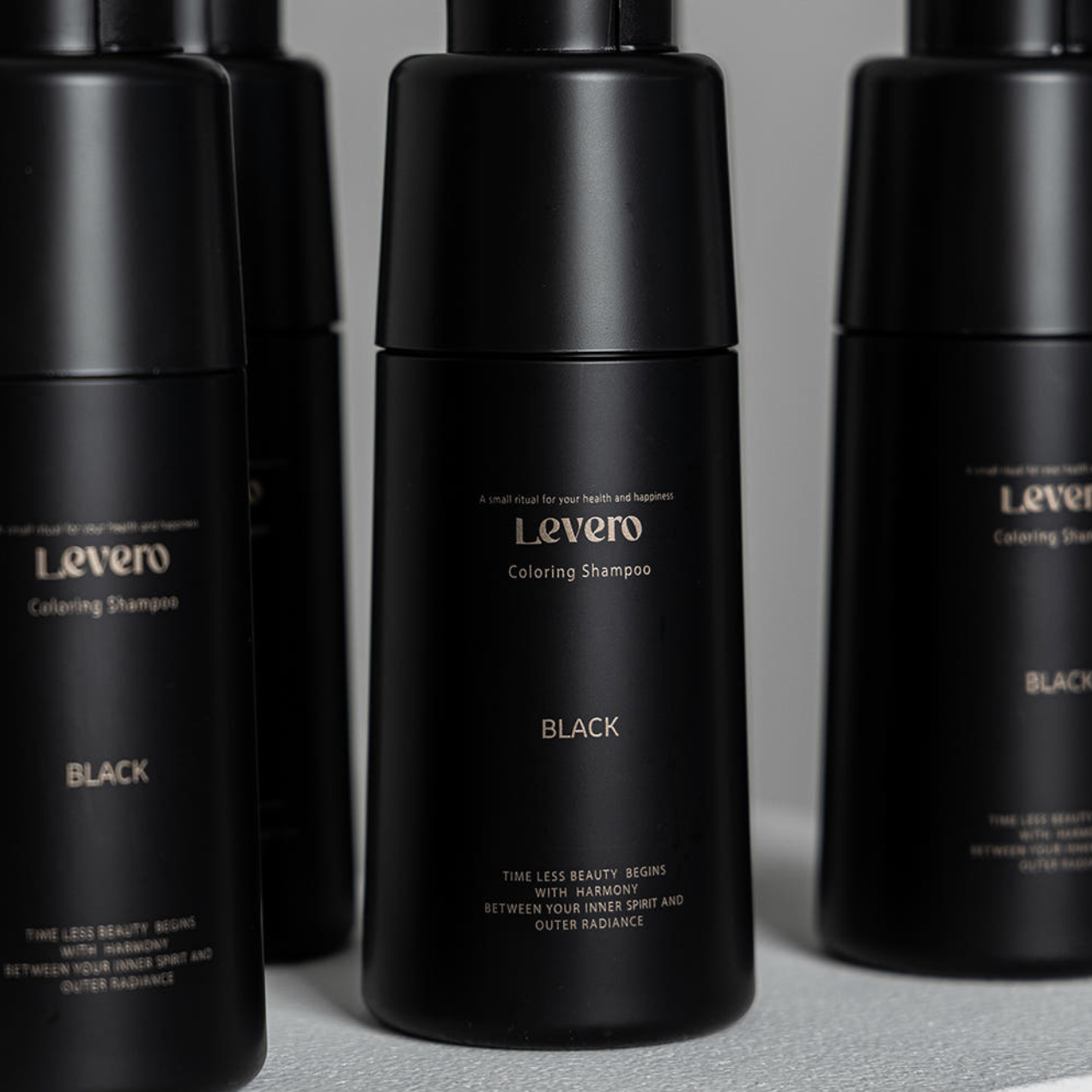Levero Black close-up