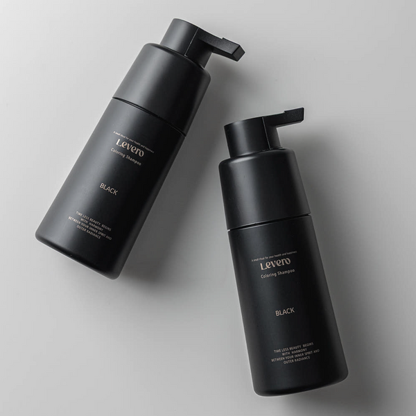 Levero Black flatlay